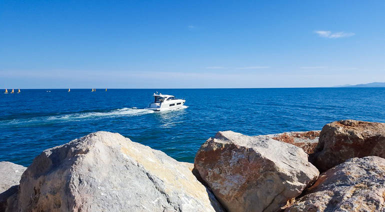 Yacht in Le Barcares