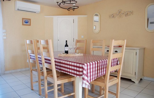 Palm_Villa_3_owners_experiences_south_france_holiday_villas