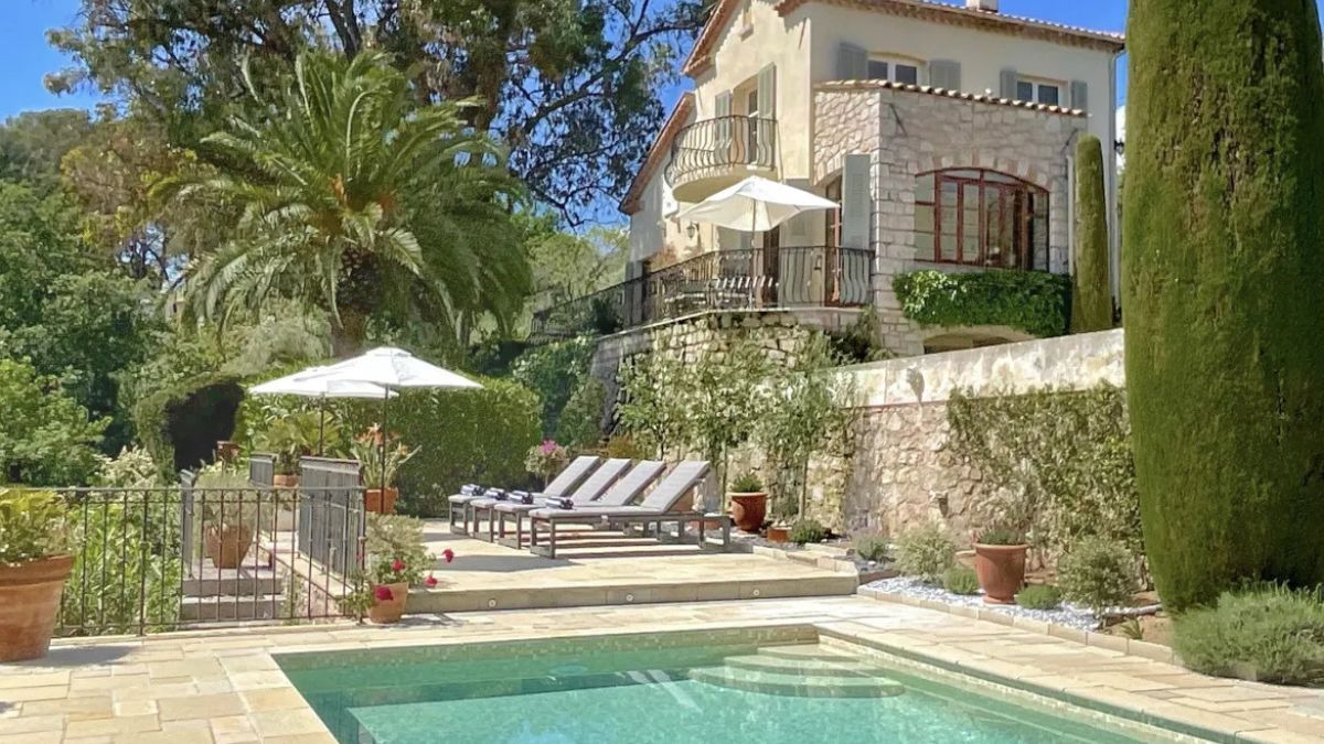 Charming French villa with private pool in the South of France